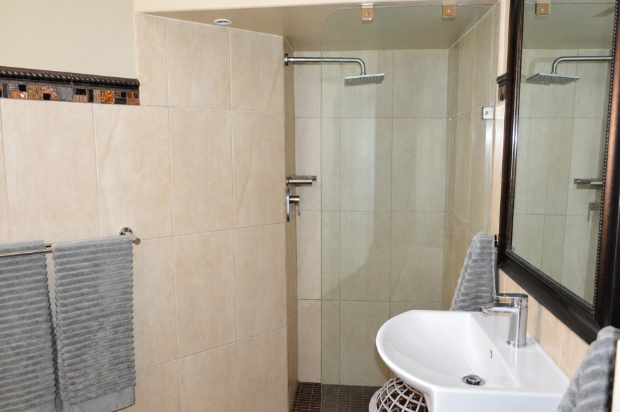 3 Bedroom Property for Sale in Roosheuwel North West